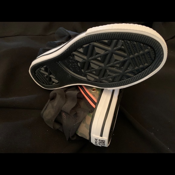 Converse camo and tulle high top sneaker - Picture 3 of 6